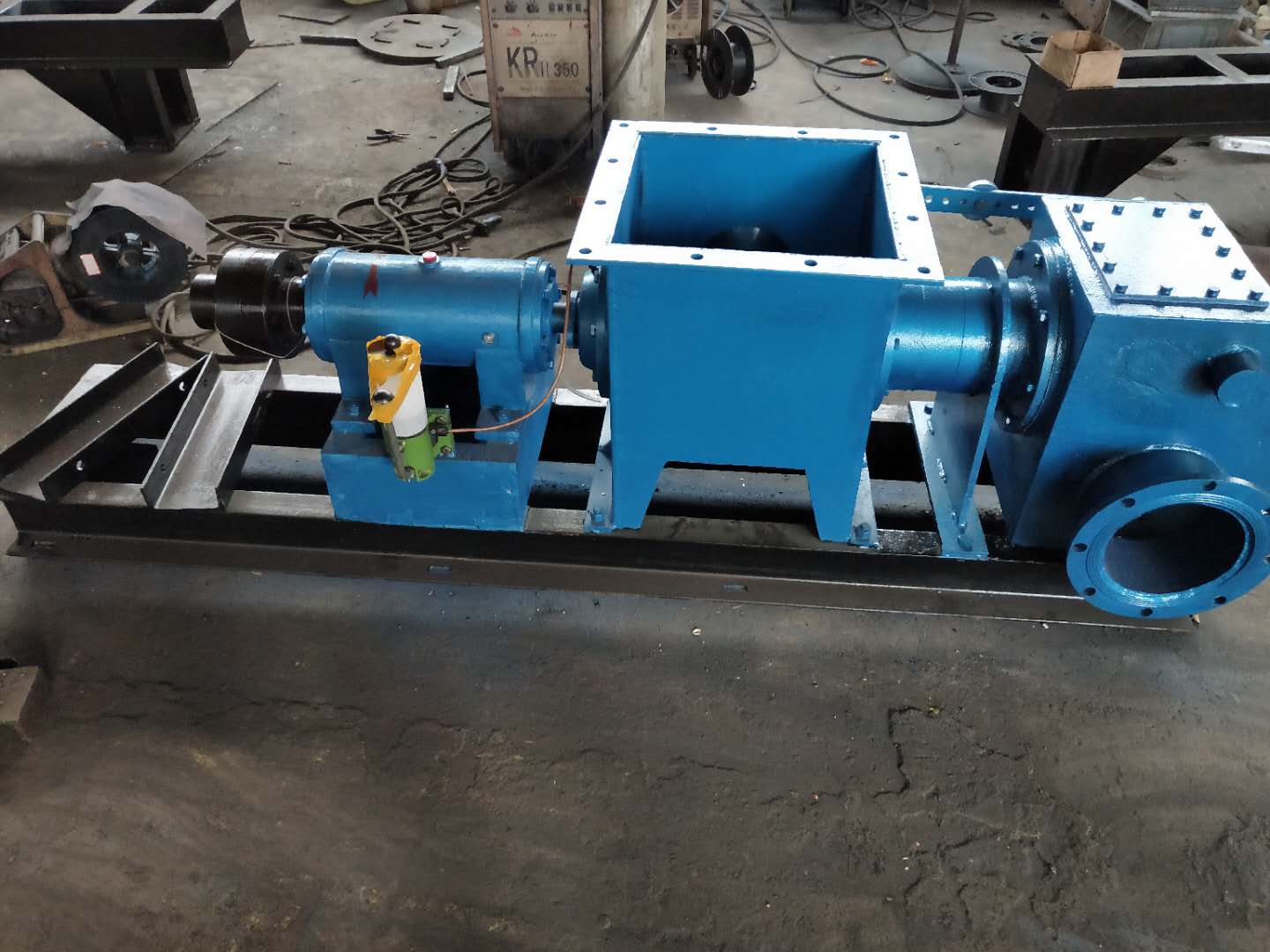 螺旋输出泵(图1)